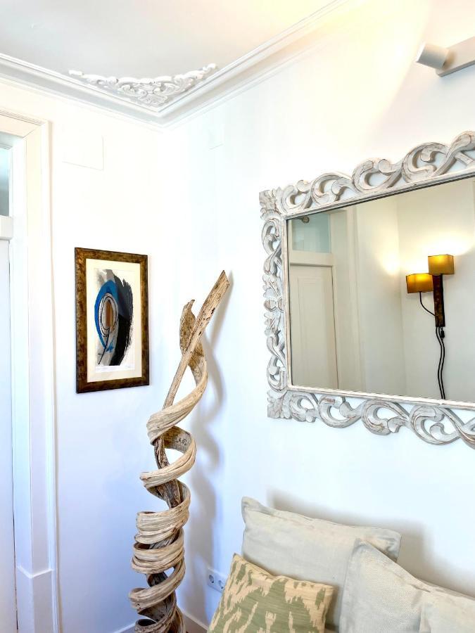 Bright And Spacious Three Bedroom Apt In The Heart Of Lisboa Extérieur photo