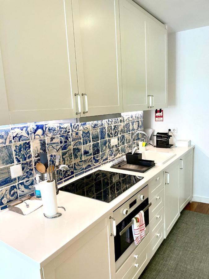 Bright And Spacious Three Bedroom Apt In The Heart Of Lisboa Extérieur photo